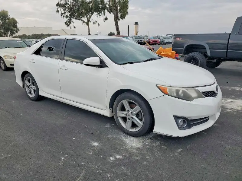 2013 TOYOTA CAMRY L  