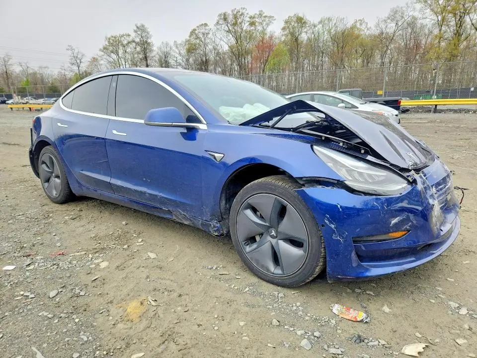 2018 TESLA MODEL 3   