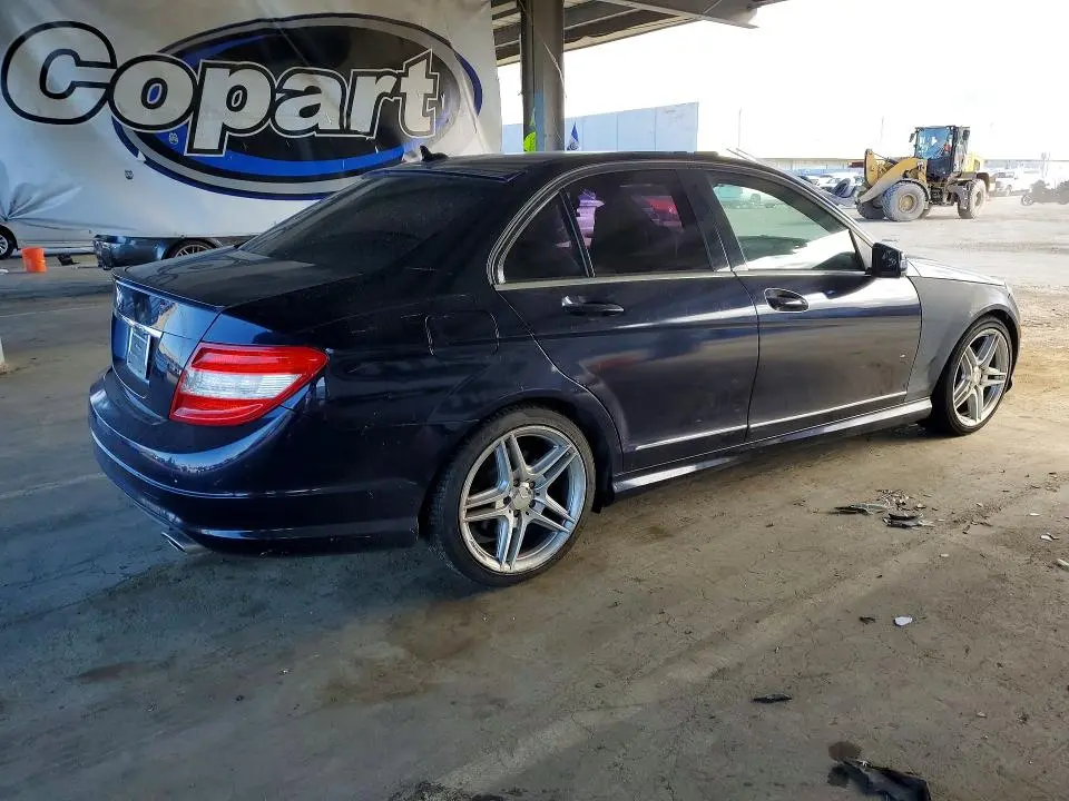 2011 MERCEDES-BENZ C 300  