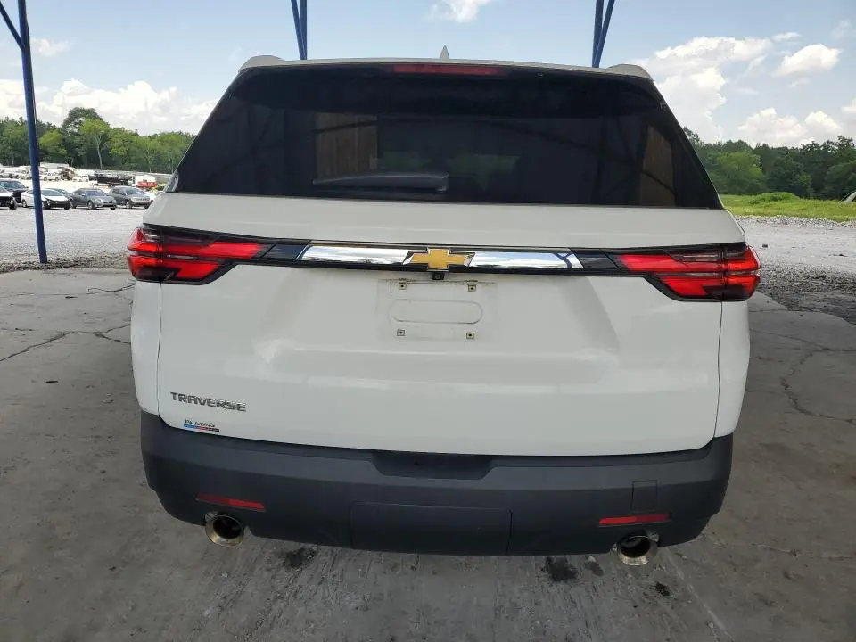 2022 CHEVROLET TRAVERSE LS  