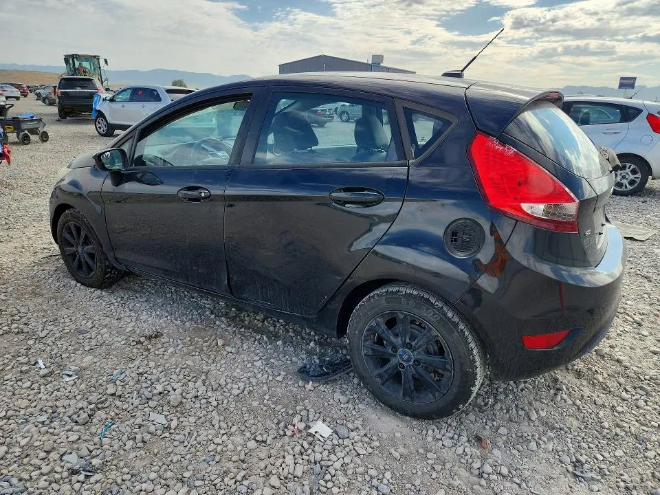 2013 FORD FIESTA SE  