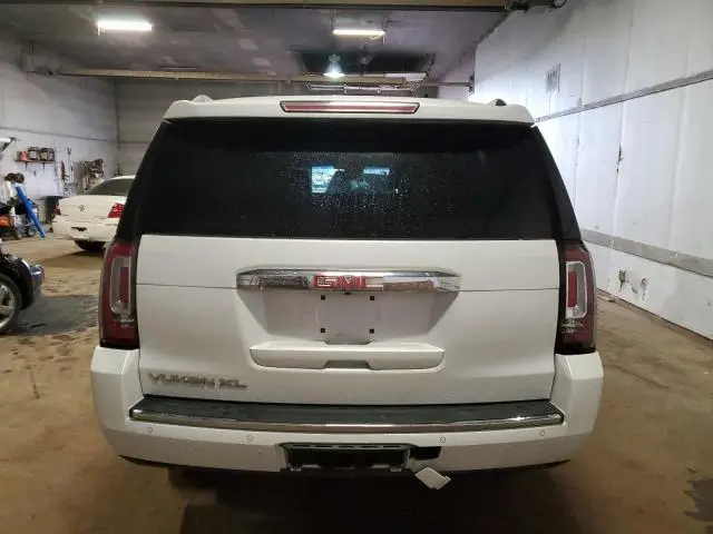 2017 GMC YUKON XL DENALI  