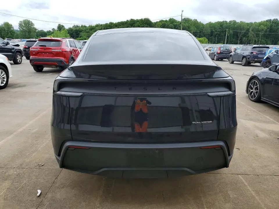 2026 TESLA MODEL Y   