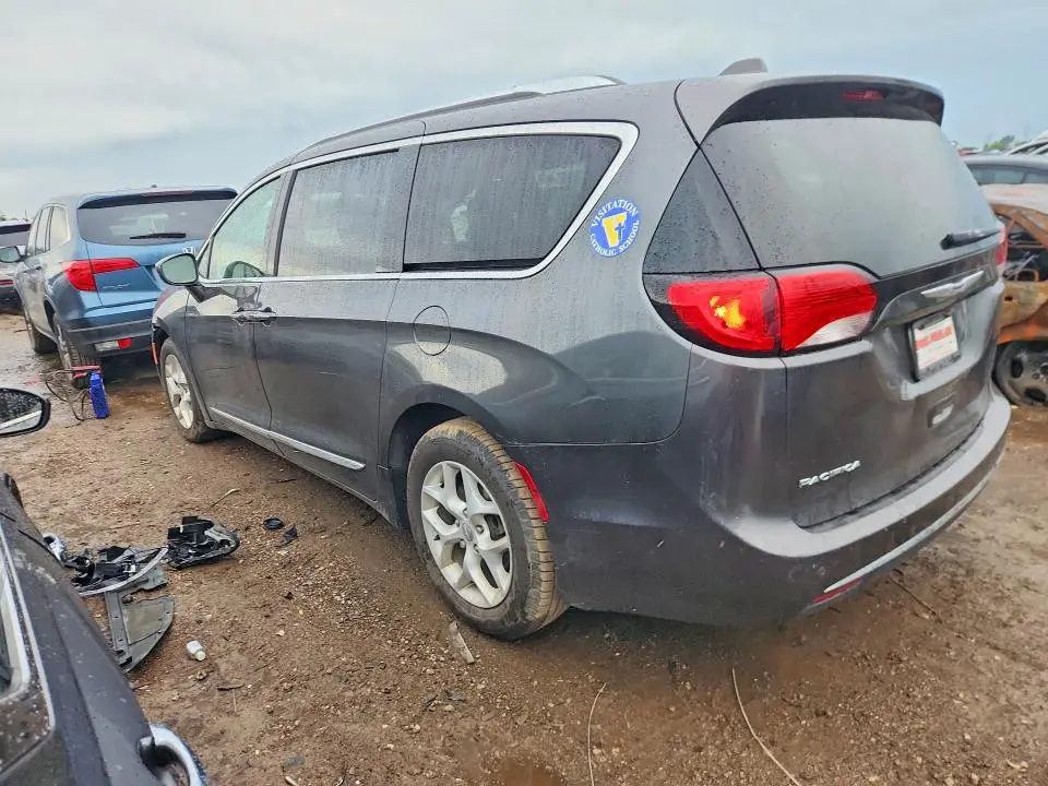 2017 CHRYSLER PACIFICA TOURING L PLUS  