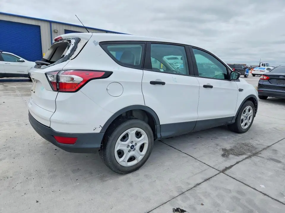 2017 FORD ESCAPE S  