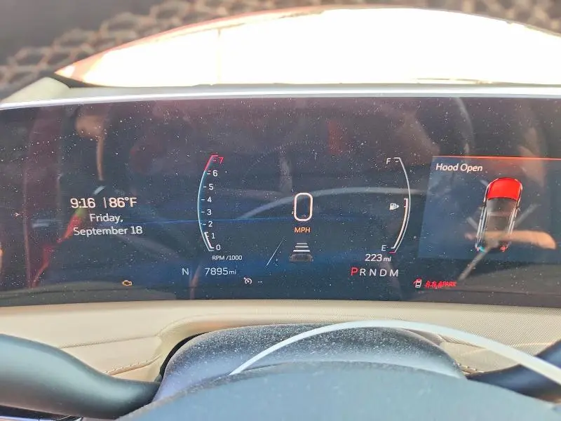 2024 CADILLAC XT4 LUXURY  