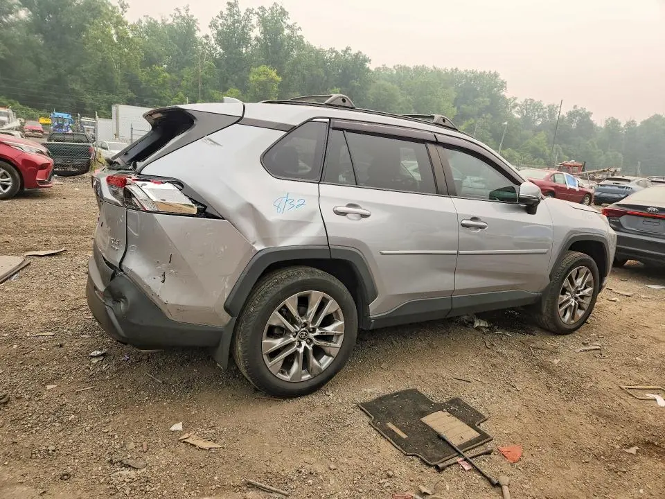 2023 TOYOTA RAV4 XLE PREMIUM  