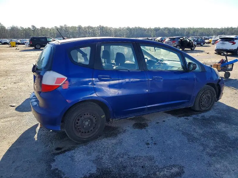 2010 HONDA FIT   