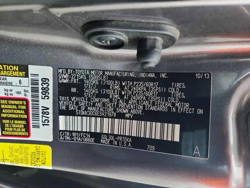 2014 TOYOTA SIENNA LE  