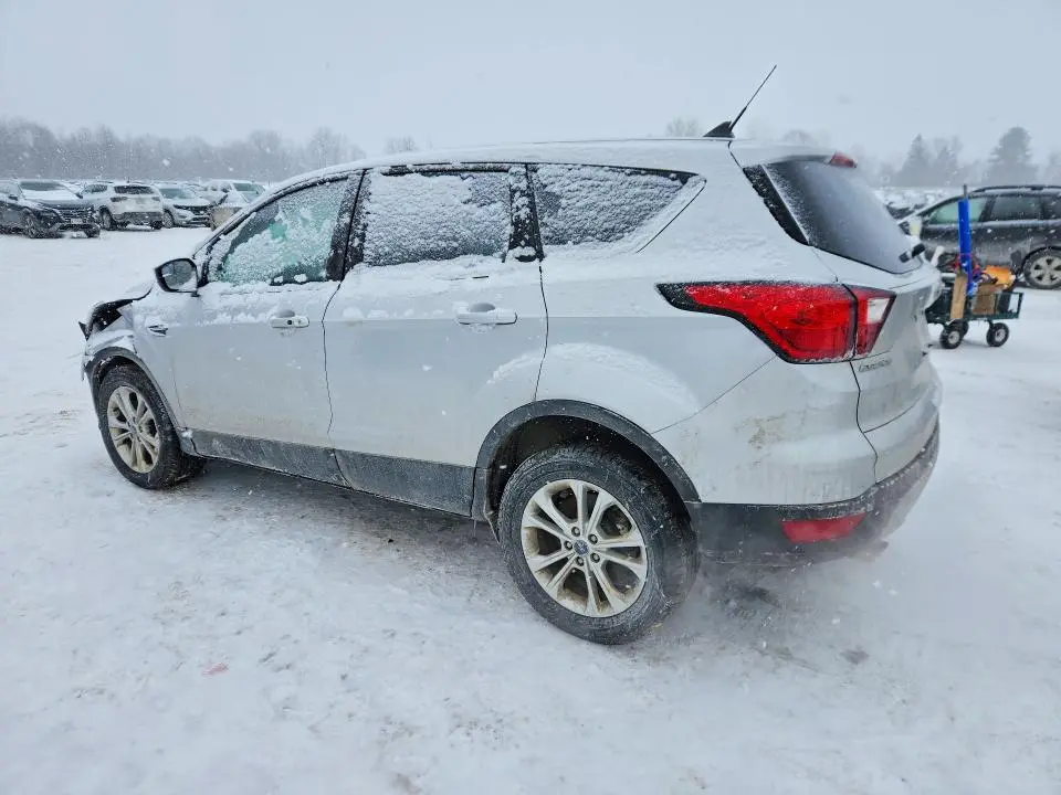 2019 FORD ESCAPE SE  