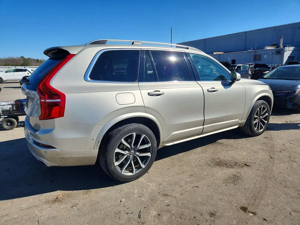 2018 VOLVO XC90 T6  