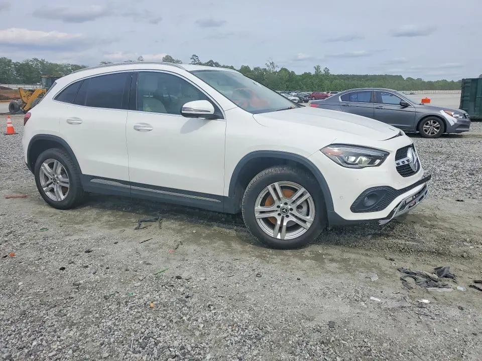 2021 MERCEDES-BENZ GLA 250 4MATIC  