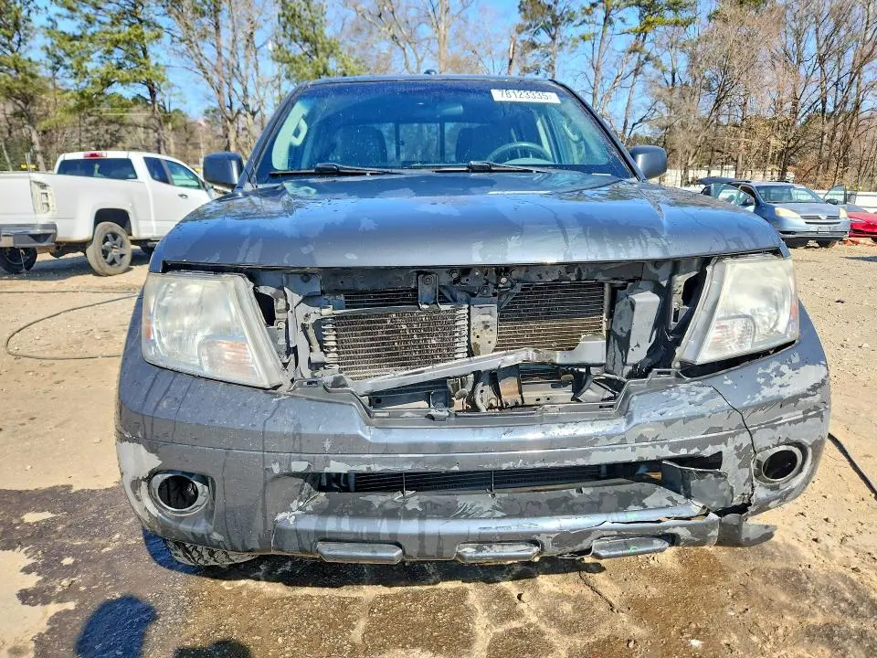 2014 NISSAN FRONTIER SV  