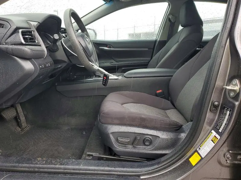 2019 TOYOTA CAMRY LE  
