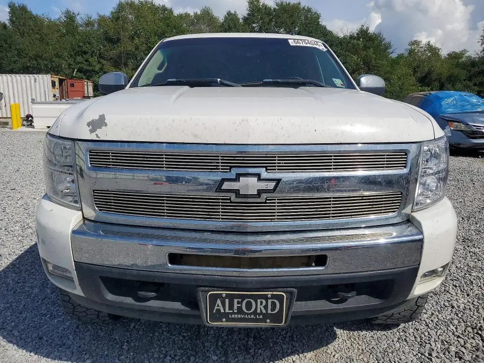 2011 CHEVROLET SILVERADO K1500 LT  