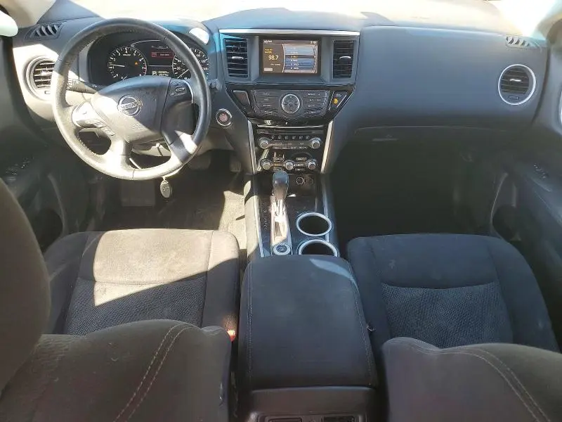 2015 NISSAN PATHFINDER SV  