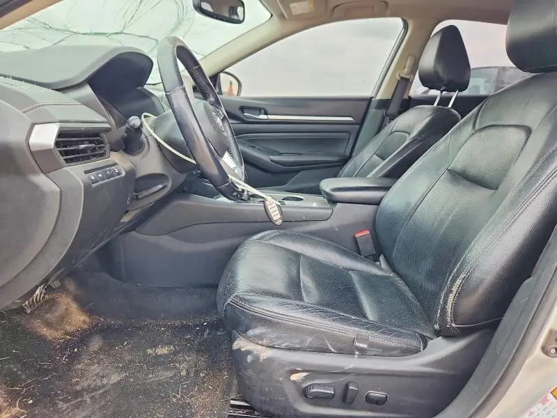 2019 NISSAN ALTIMA SV  