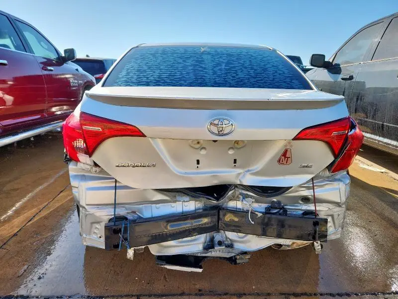 2019 TOYOTA COROLLA SE  