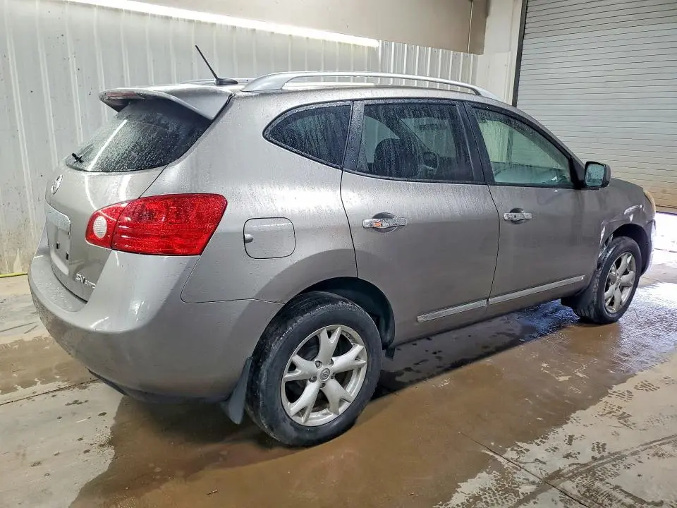 2011 NISSAN ROGUE S  