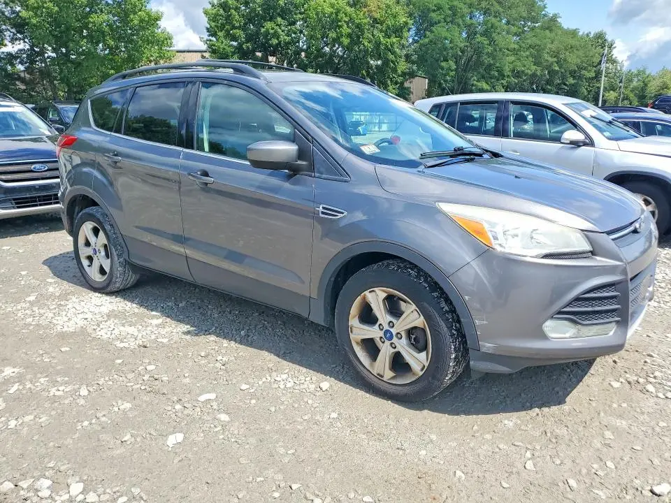 2013 FORD ESCAPE SE  