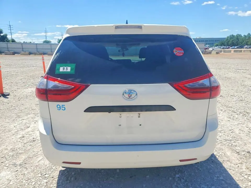 2020 TOYOTA SIENNA L  