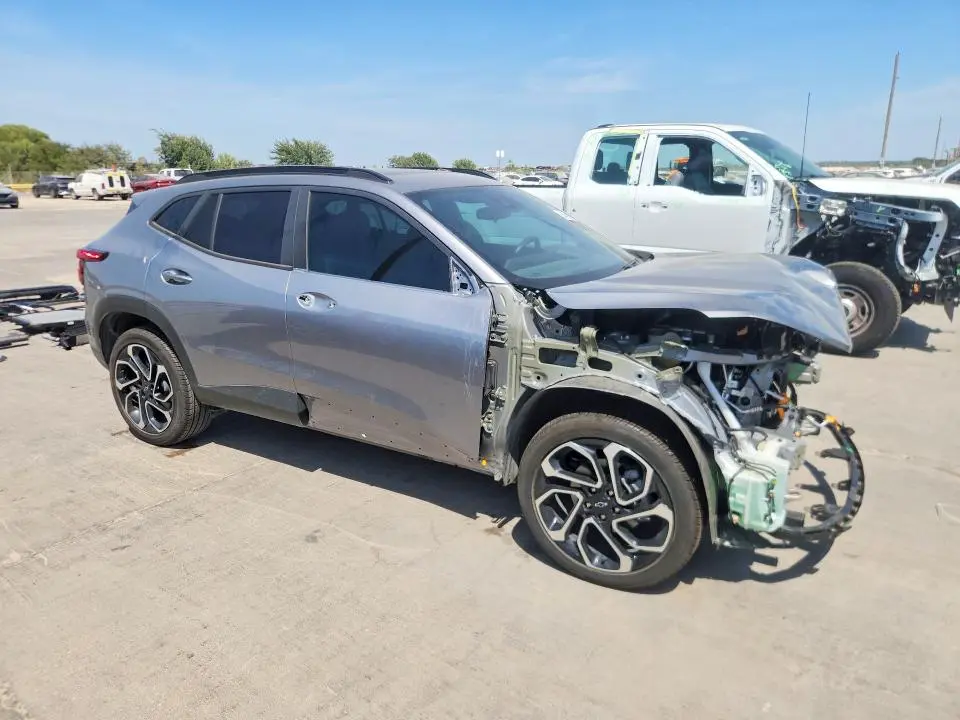2025 CHEVROLET TRAX 2RS  