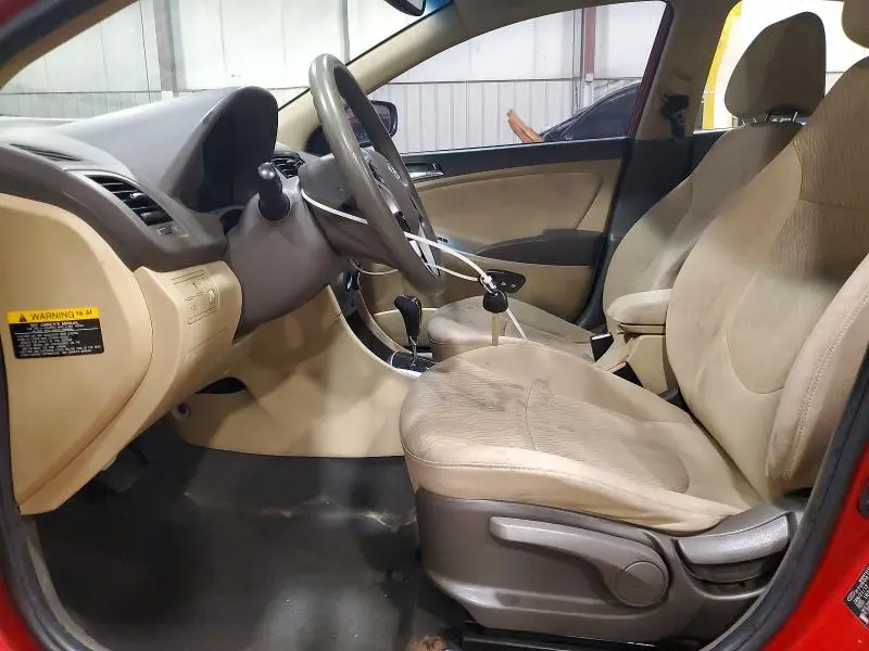 2013 HYUNDAI ACCENT GLS  