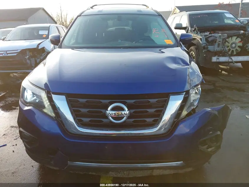 2019 NISSAN PATHFINDER SV