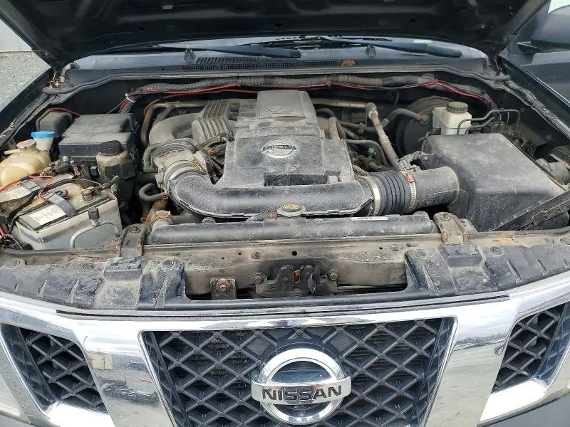 2012 NISSAN FRONTIER SV V6  