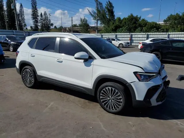2025 VOLKSWAGEN TAOS SE  