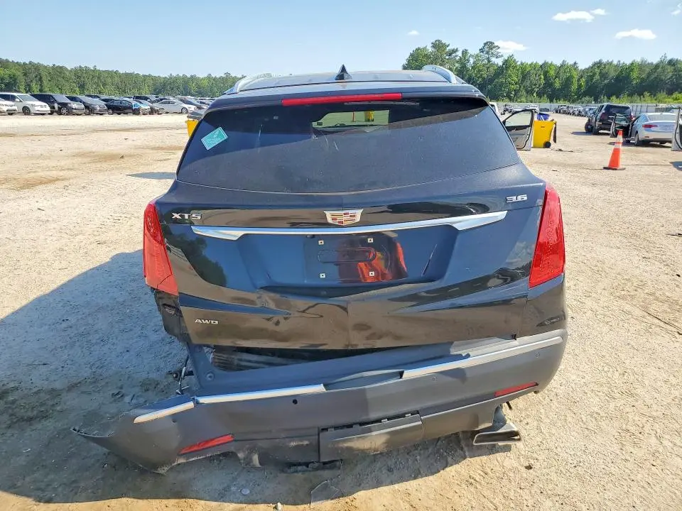 2018 CADILLAC XT5 LUXURY  