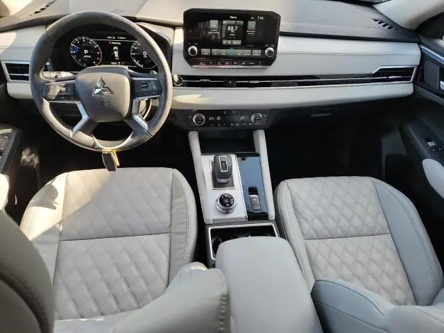 2024 MITSUBISHI OUTLANDER SEL  