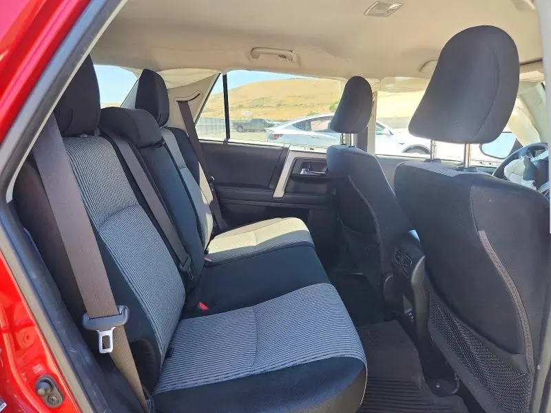 2021 TOYOTA 4RUNNER SR5  