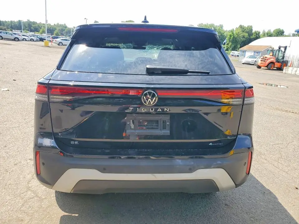 2025 VOLKSWAGEN TIGUAN SE  
