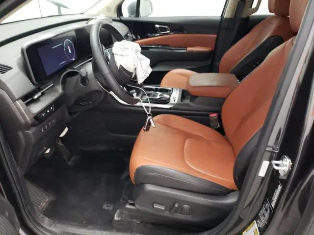 2024 KIA CARNIVAL SX  