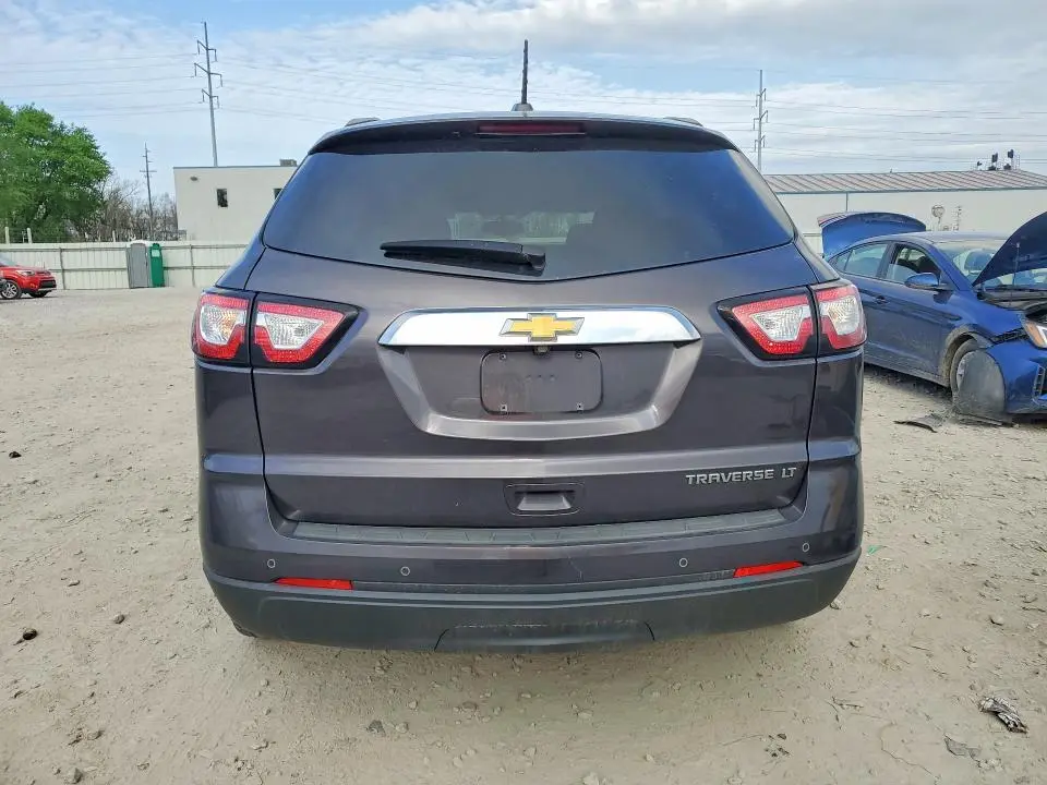 2016 CHEVROLET TRAVERSE LT  