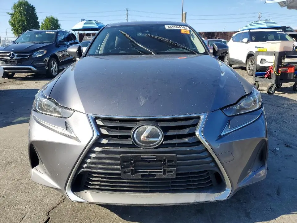 2017 LEXUS IS 200T  