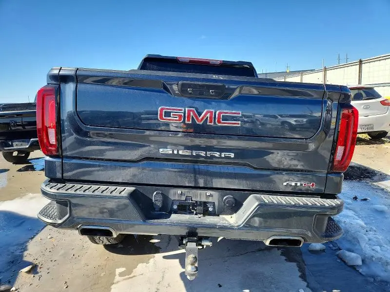 2021 GMC SIERRA K1500 AT4  