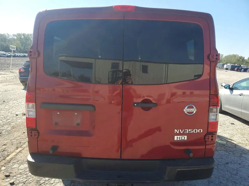 2016 NISSAN NV 3500 HD S  