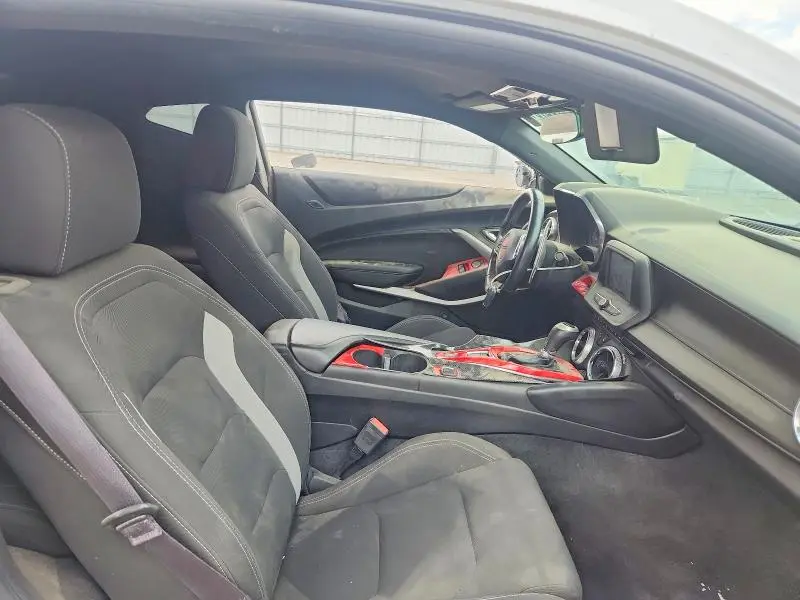 2017 CHEVROLET CAMARO LT  