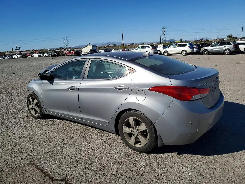 2013 HYUNDAI ELANTRA   