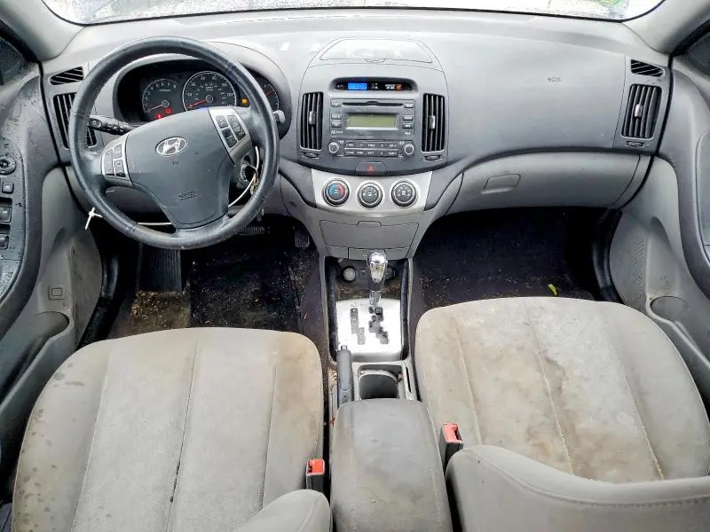 2010 HYUNDAI ELANTRA SE  