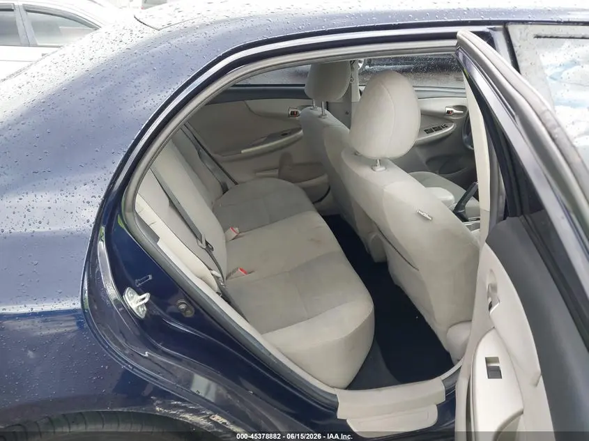2013 TOYOTA COROLLA LE