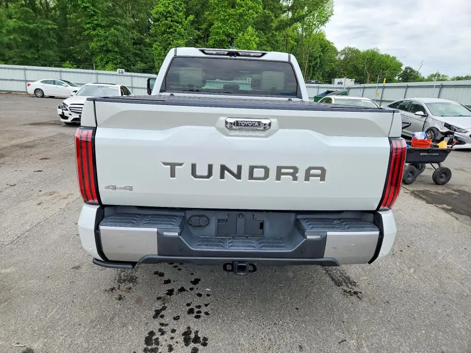 2023 TOYOTA TUNDRA CREWMAX CAPSTONE  