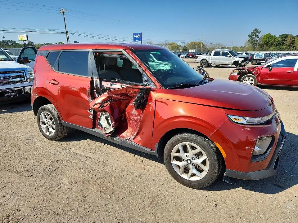 2021 KIA SOUL S  