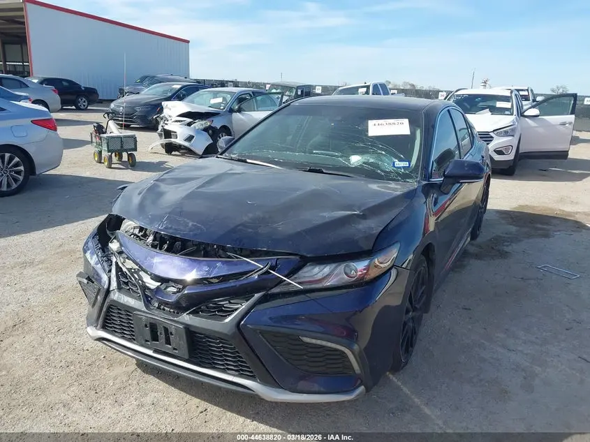 2022 TOYOTA CAMRY XSE