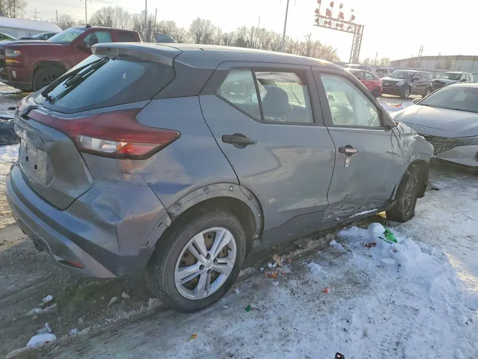 2022 NISSAN KICKS   