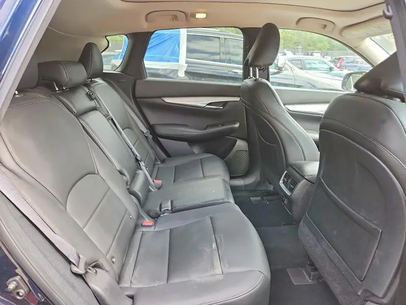 2019 INFINITI QX50 LUXE  