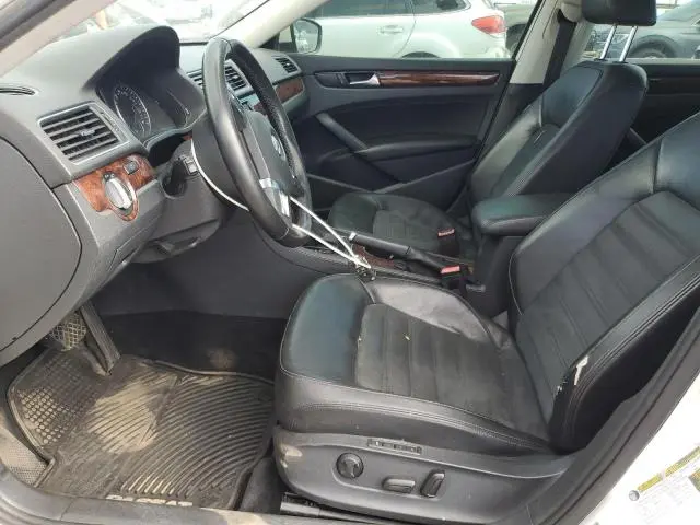 2013 VOLKSWAGEN PASSAT SEL  