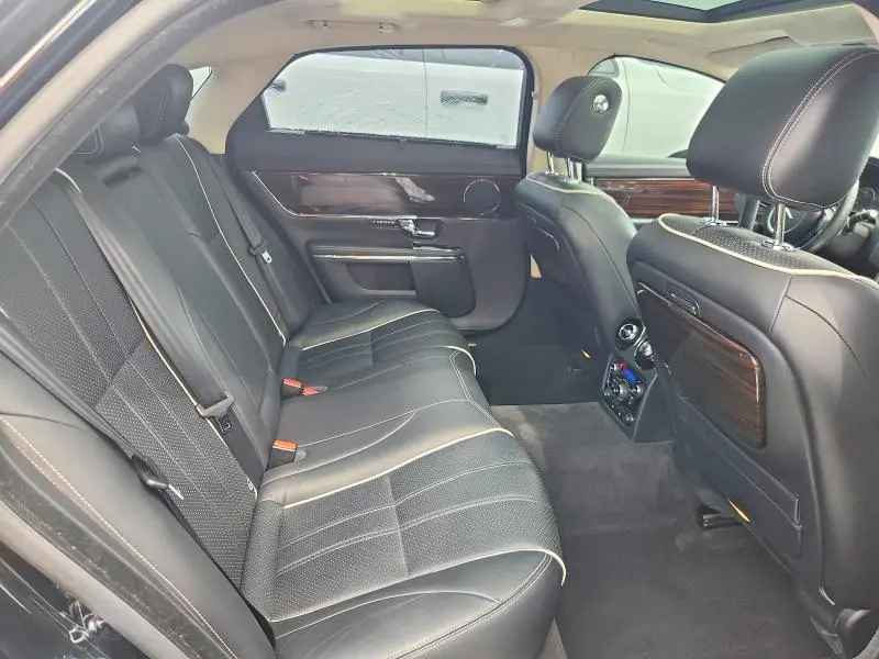 2011 JAGUAR XJL   